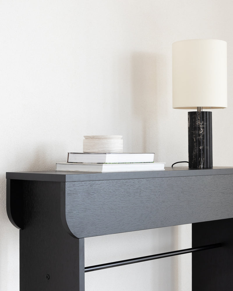 A82 | Console table