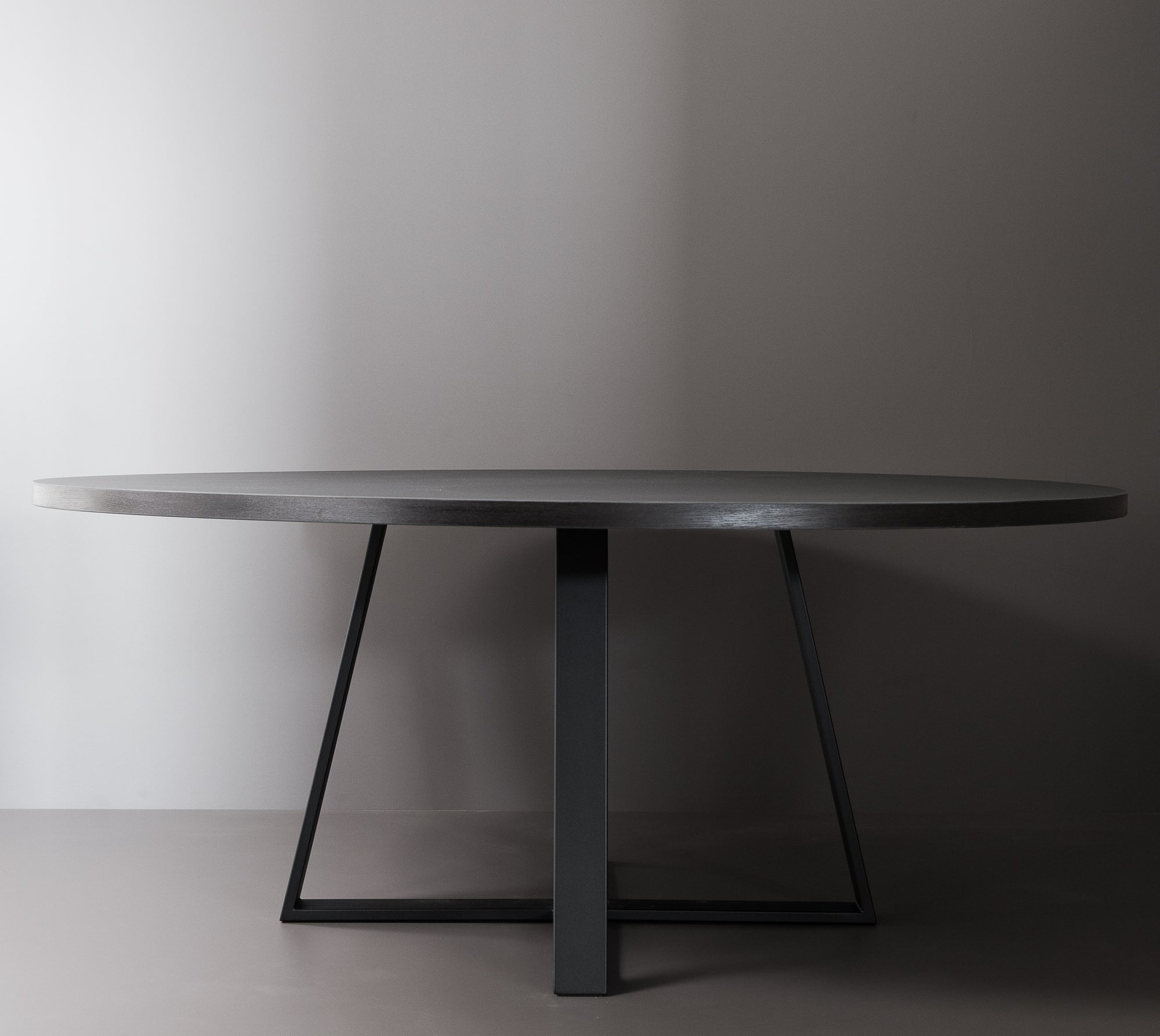 Borð ø180 cm